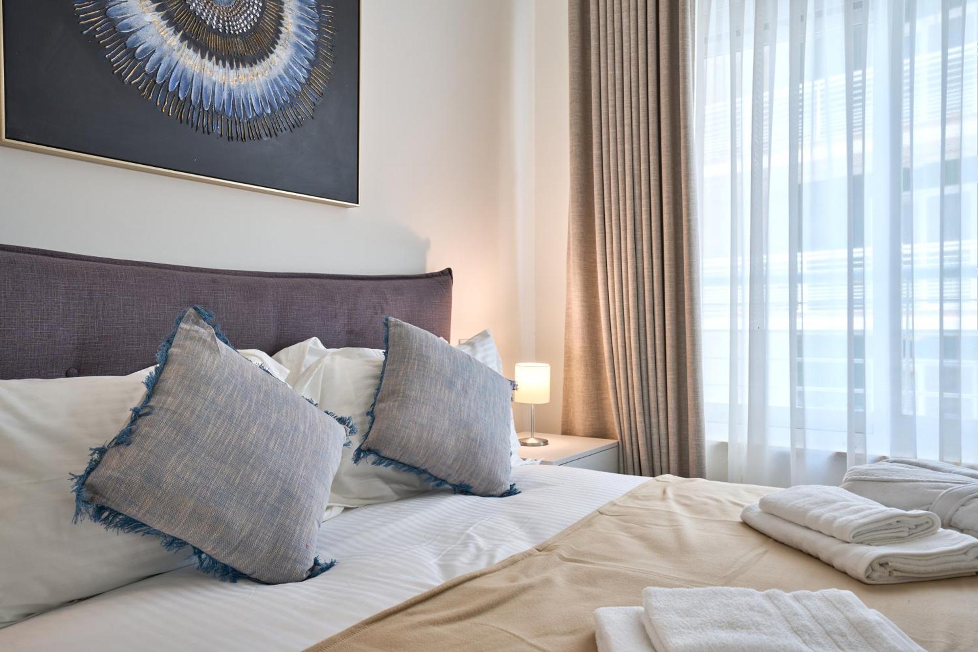 Stunning 3-Bedroom Seaview Retreat In Fort Cambridge Sliema Exterior foto
